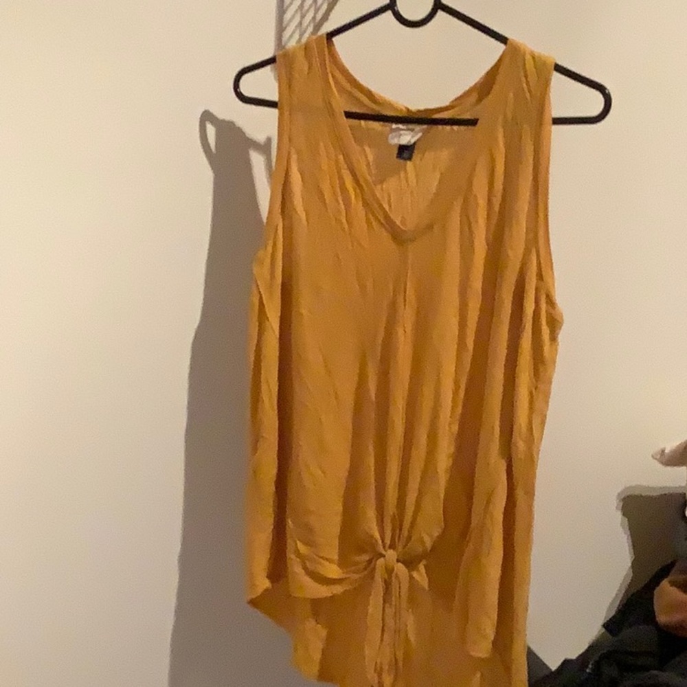 Universal thread top